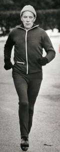 Erik Simonsen 67 år løbetræner en vinterdag i 1982. 